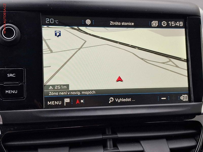 Peugeot 2008 (2019) 1.2 PT, Allure, AT, TZ, navi - fotka 18 z 19