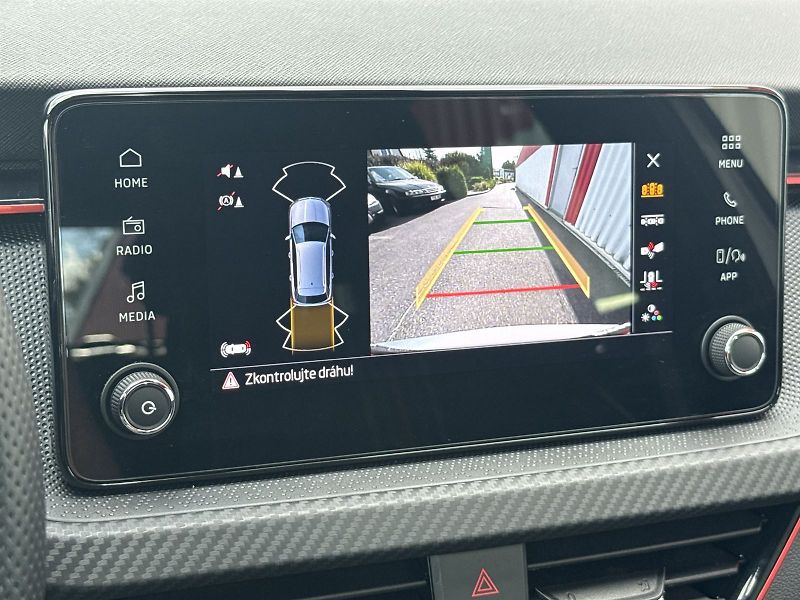 Škoda Kamiq (2026) 1.0 TSI DSG Monte Carlo - fotka 11 z 32