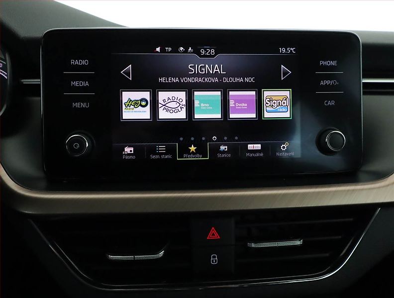 Škoda Kamiq (2021) Style 1.0 TSI, Automat - fotka 13 z 19