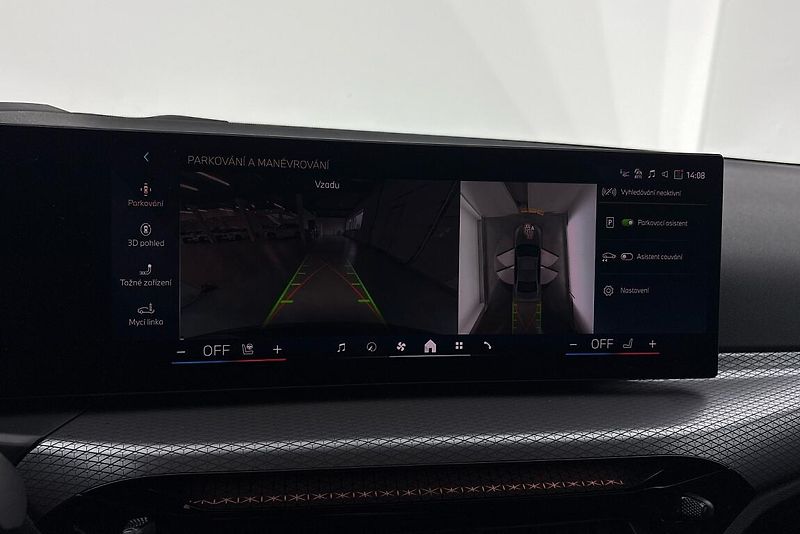 BMW Řada 3 řady 3 | 330d xDrive - fotka 19 z 24