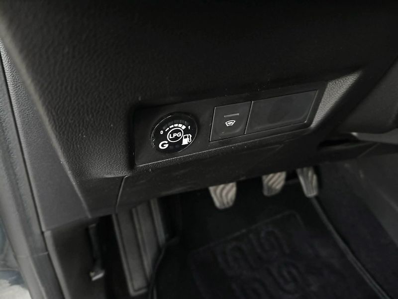 Renault Captur (2022) TCe 100 Zen - fotka 24 z 24
