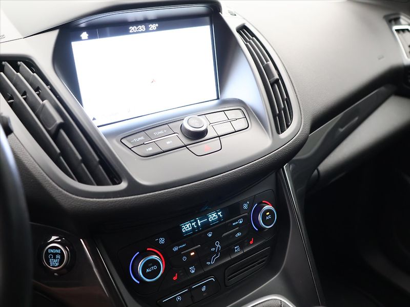Ford Kuga 1,5 TDCI 88kW CZ Titanium DPH - fotka 18 z 30