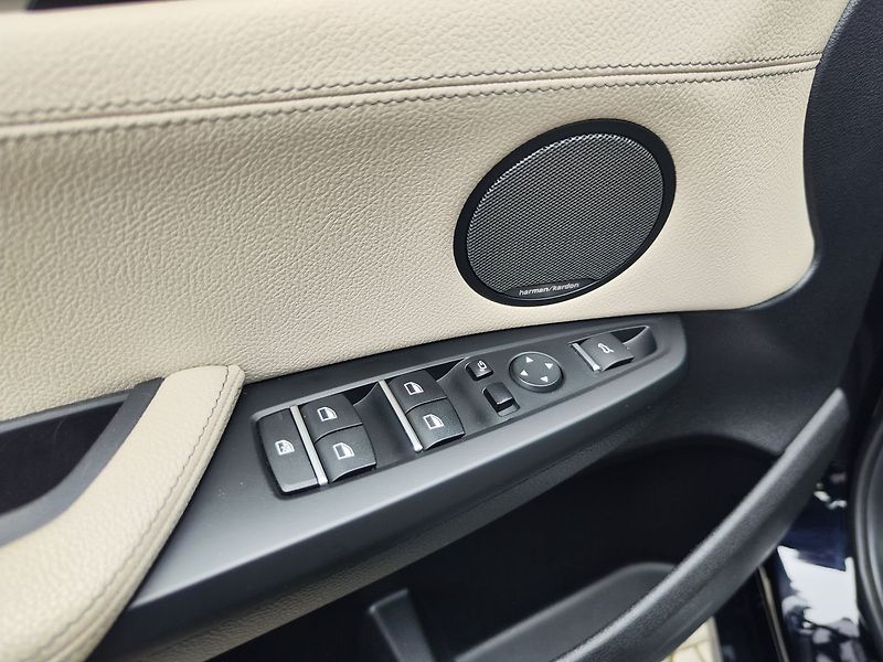 BMW X4 30d/190kW xDrive M-Paket AT - fotka 33 z 35