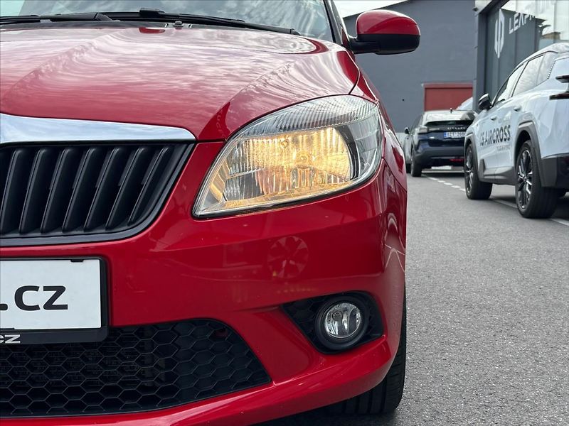 Škoda Fabia 1,4 16V  Active CZ - fotka 9 z 19