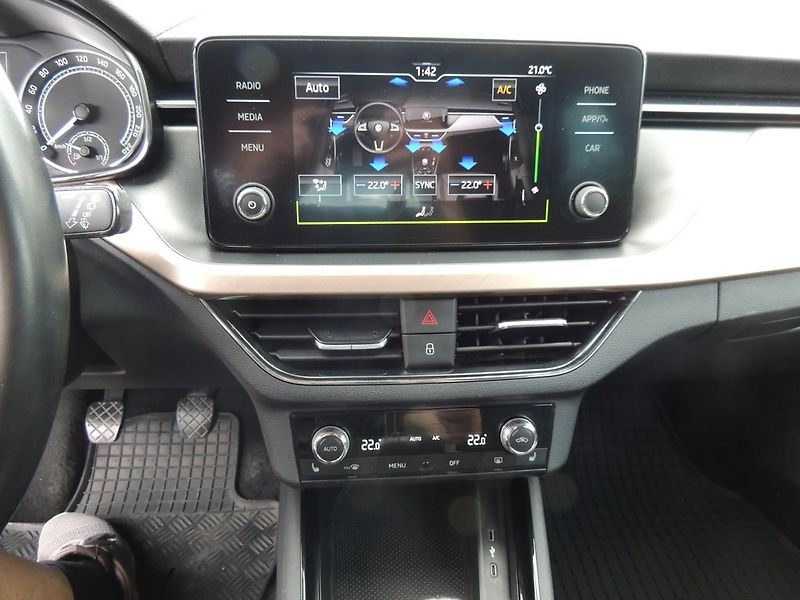 Škoda Scala (2020) 1.0TSi,85kw,Style,full LED,ČR - fotka 26 z 55