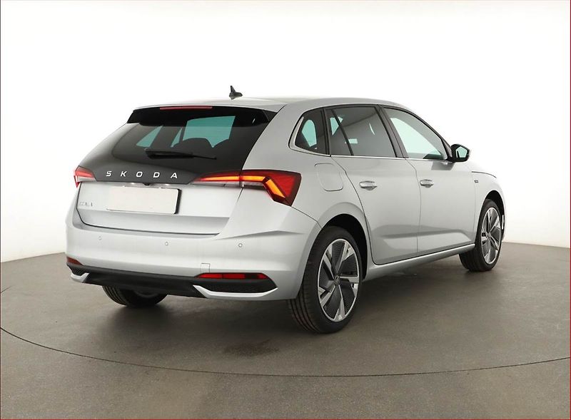 Škoda Scala (2025) 1.5 TSI, Drive, Matrix FullLed - fotka 5 z 22
