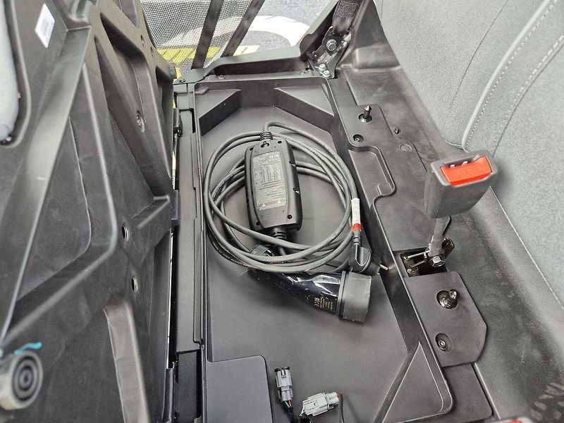 CFMOTO (2026) Gladiator U6 EV L7e E5+ - fotka 25 z 34