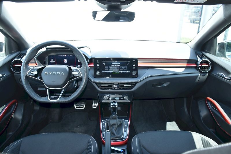 Škoda Fabia (2025) Monte Carlo 1.0 TSI 85kW DSG - fotka 11 z 31