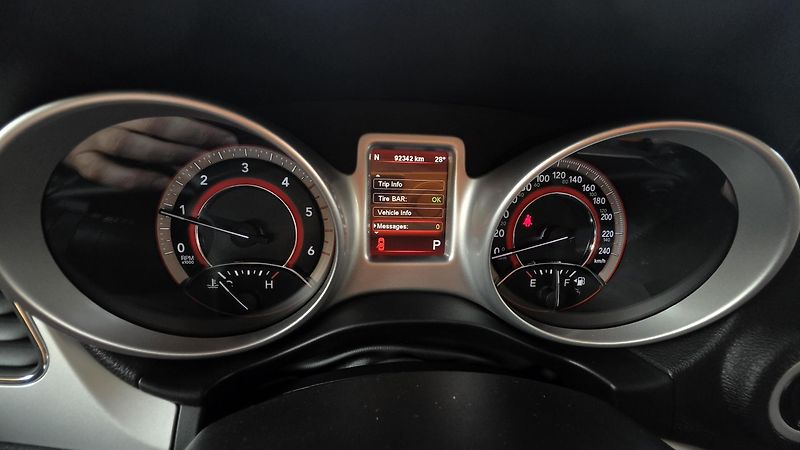 Fiat Freemont (2012) Pouze 92000 km,dobře udržovaný - fotka 9 z 25