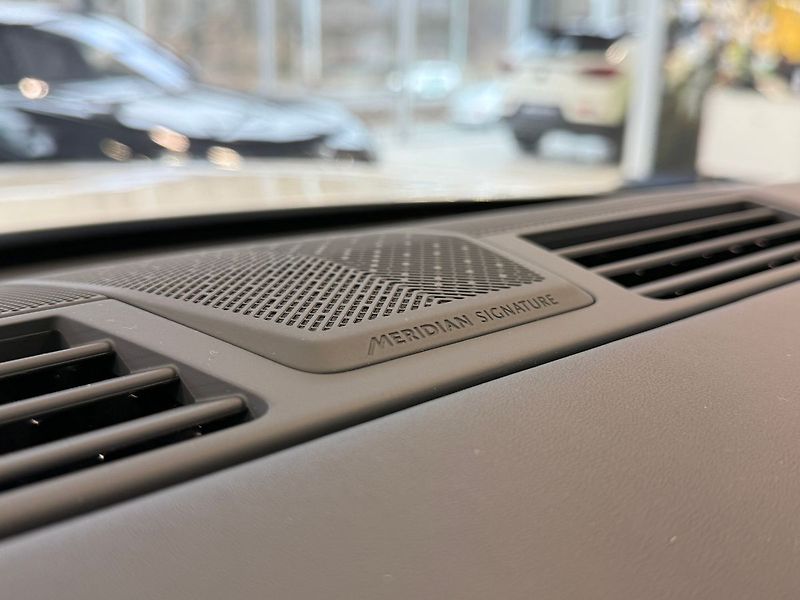 Land Rover Range Rover P530 Autobiography, MERIDIAN - fotka 24 z 50