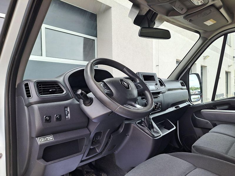 Renault Master (2020) 2.3 DCI, ZÁRUKA, REZERVACE - fotka 11 z 26