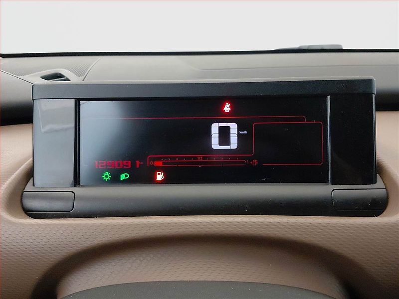 Citroën C4 Cactus (2015) 1.2 PureTech, Navi, Tempomat - fotka 11 z 15