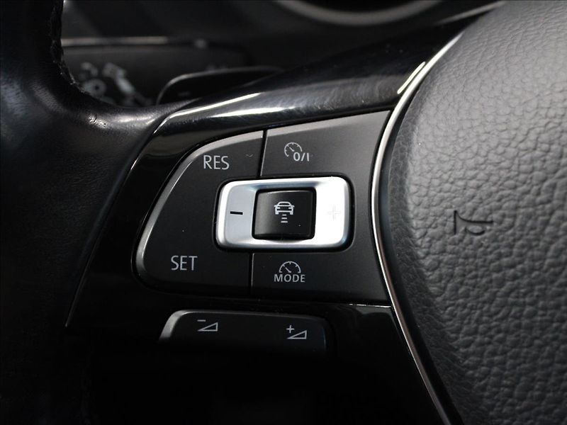 Volkswagen Tiguan 2,0 TSI 132KW DSG 1.majitel - fotka 18 z 40