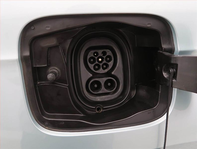 Škoda Enyaq (2023) iV 80x (82 kWh), SoH 90% - fotka 29 z 30