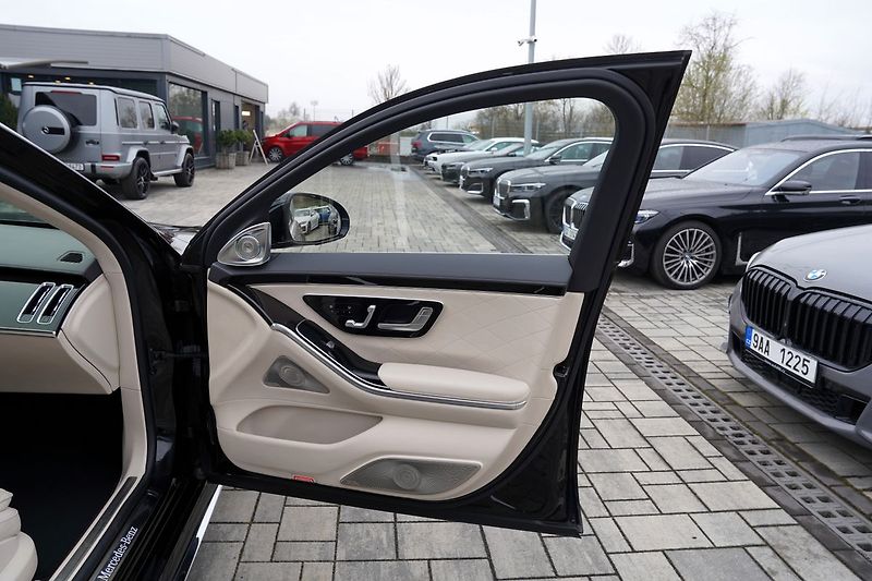 Mercedes-Benz Třídy V V 300d L 4Matic Exclusive AMG - fotka 35 z 45