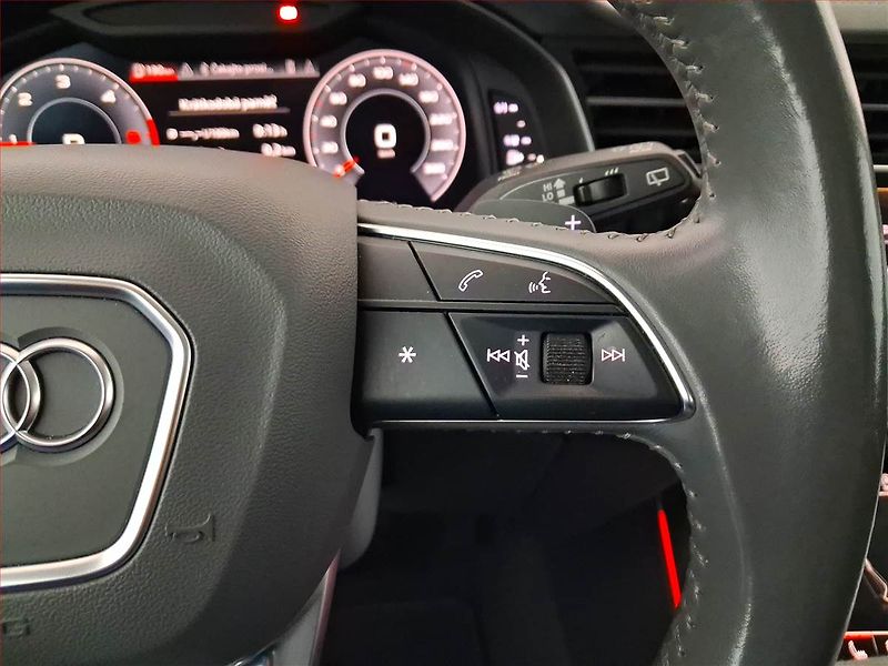 Audi Q8 (2019) 50 TDI - fotka 17 z 21