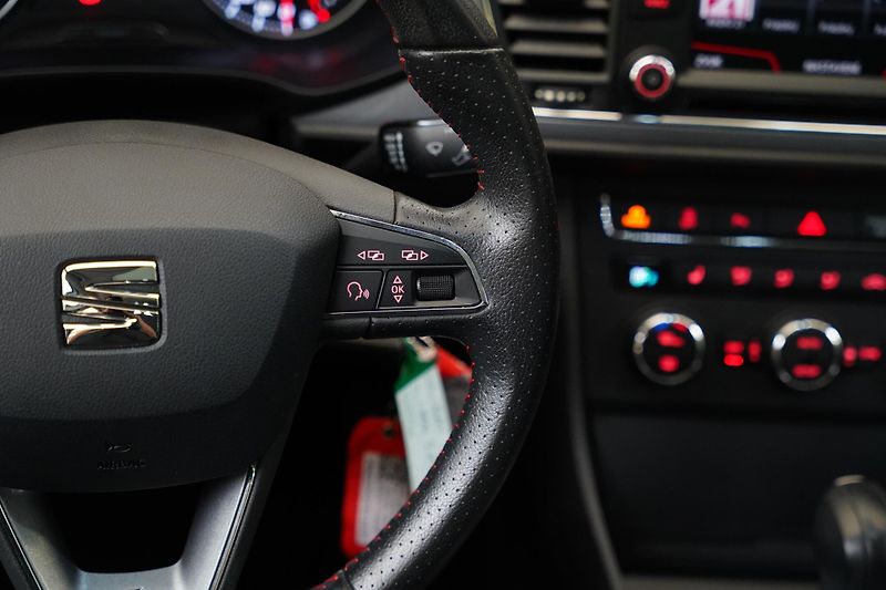 Seat Leon - fotka 16 z 26