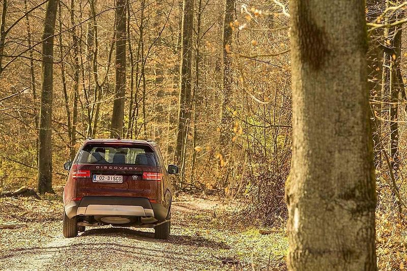 Land Rover Discovery.