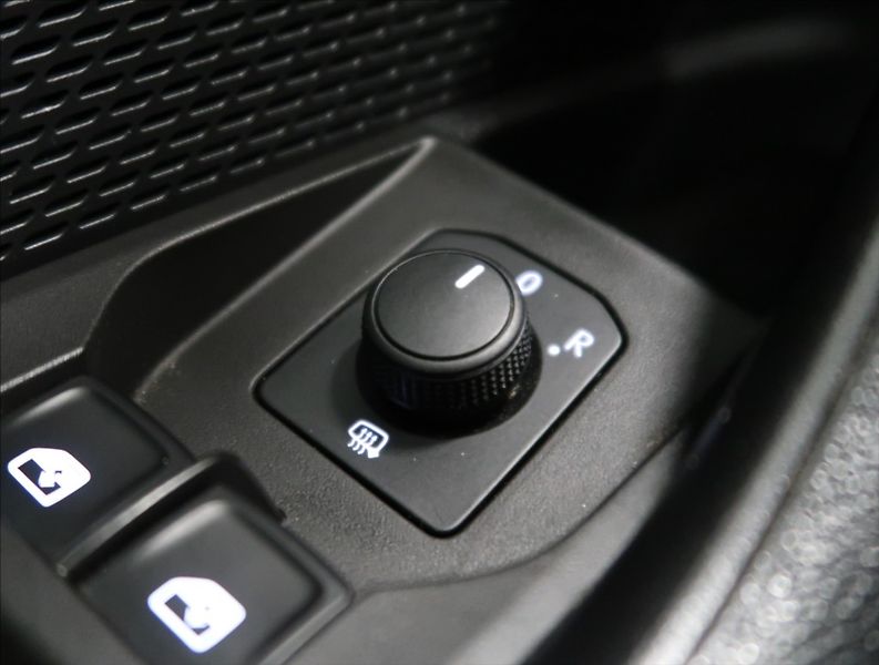 Škoda Octavia 2,0 TDI ČR 1 MAJITEL DPH - fotka 21 z 40