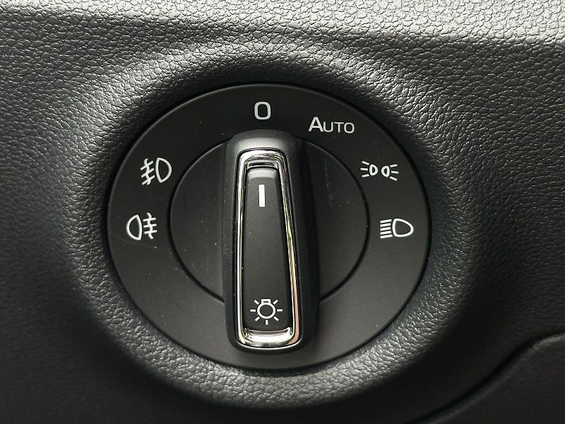 Škoda Scala First Edition 1.0TSi 85kW DSG - fotka 17 z 48