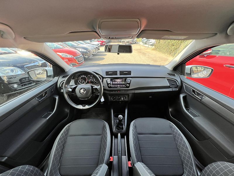 Škoda Fabia 1.0MPi 44kw TEMPOMAT KLIMA - fotka 15 z 36