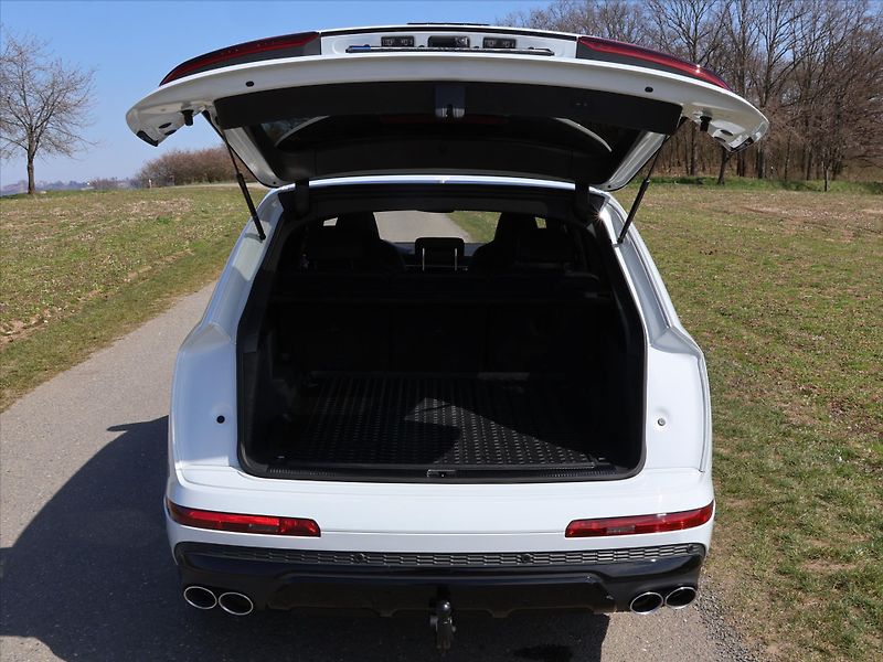 Audi SQ7 4,0 TFSI 373KW CZ ZÁRUKA - fotka 9 z 37