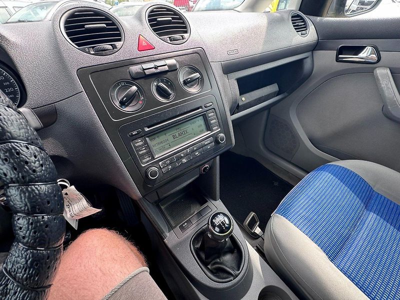 Volkswagen Caddy (2005) 1,9 TDI 77KW 2X ŠOUPAČKY 2.MAJ - fotka 25 z 46