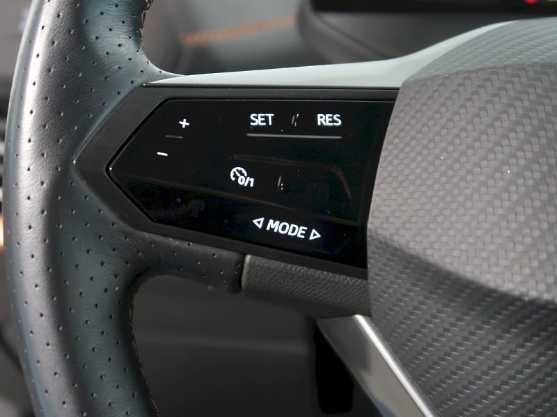 Cupra Born (2023) ELECTRIC 150KW / 62kWh ALU18 - fotka 15 z 35