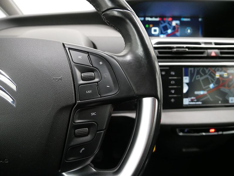 Citroën Grand C4 Picasso - fotka 15 z 24