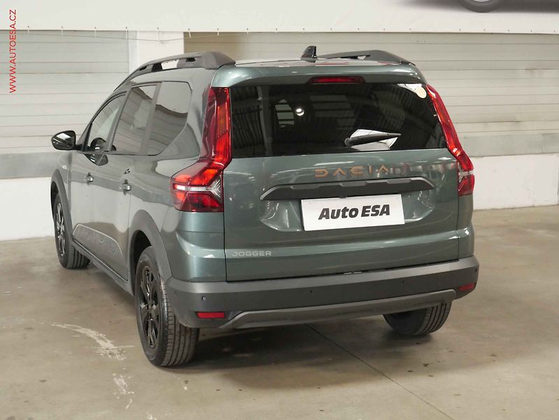 Dacia Jogger (2025) 1.0 TCe, 1.maj,ČR, AC, LED - fotka 4 z 21