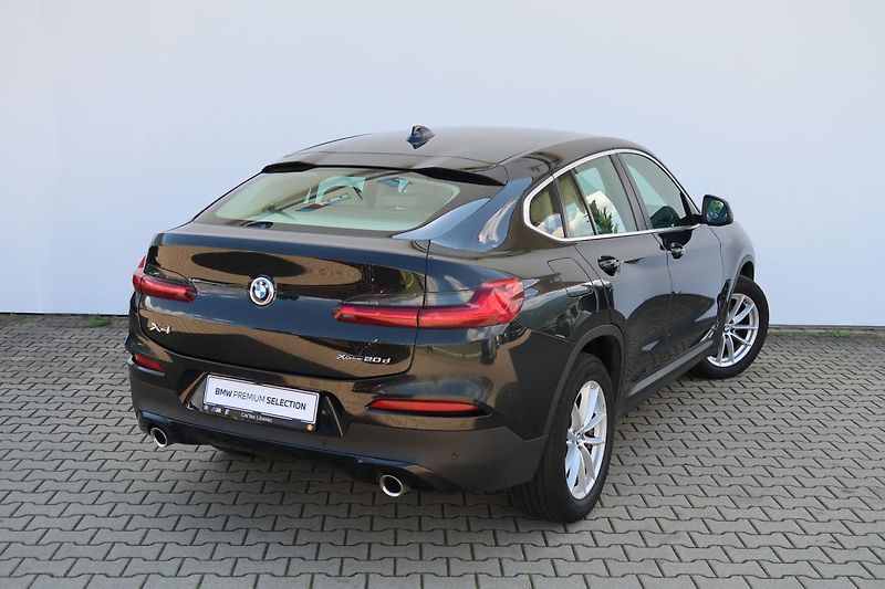 BMW X4 xDrive20d - fotka 3 z 17