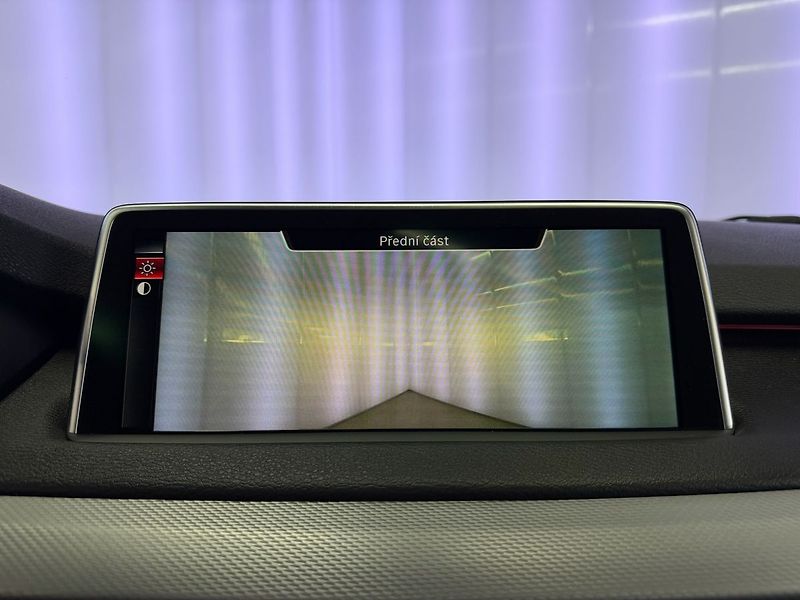 BMW X5 M50d xDrive M-PAKET, HUD, EL. - fotka 17 z 33