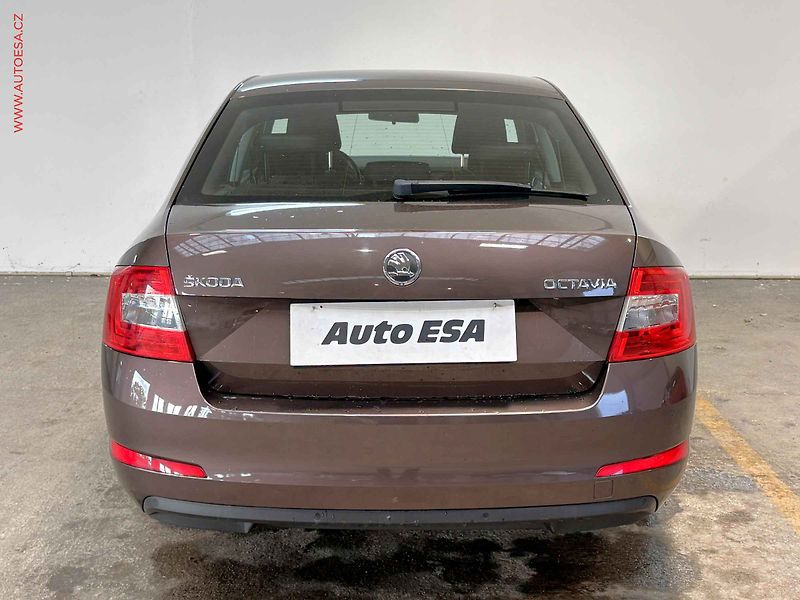 Škoda Octavia (2014) 1.2, AC - fotka 5 z 14
