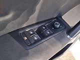 Volkswagen Touran (2016) 1.6 TDi, Comfortline, LED - náhled 13