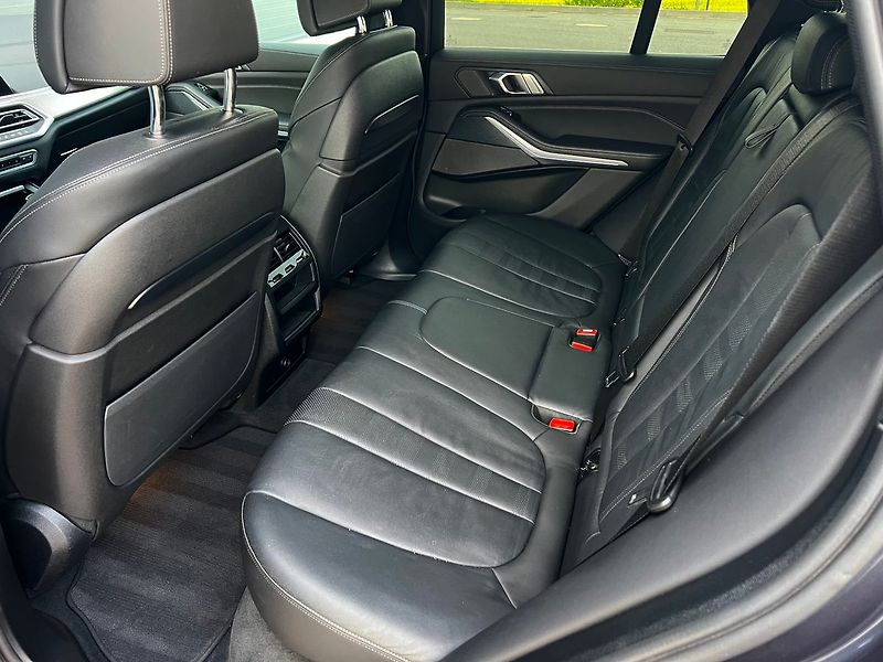 BMW X5 M50d xDrive-TOP STAV - fotka 27 z 57