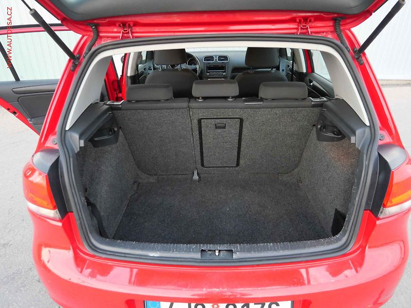 Volkswagen Golf (2012) 1.2 TSi, 2.maj,ČR - fotka 7 z 15