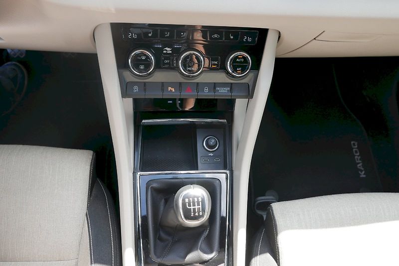 Škoda Karoq (2020) 1.5 TSI 110KW 6°MP Style - fotka 8 z 30