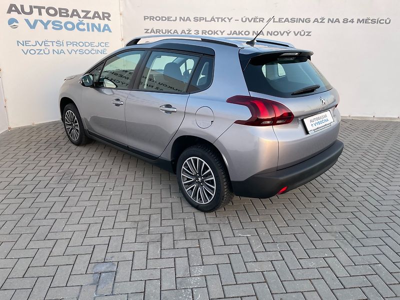 Peugeot 2008 (2019) 1.2PT Car Play! Navigace! - fotka 6 z 26
