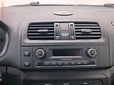 Škoda Roomster (2010) 1.2 TSi, Scout, +kola - náhled 15