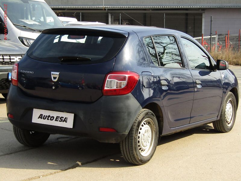Dacia Sandero (2014) 1.2i, 1.maj,ČR - fotka 4 z 13