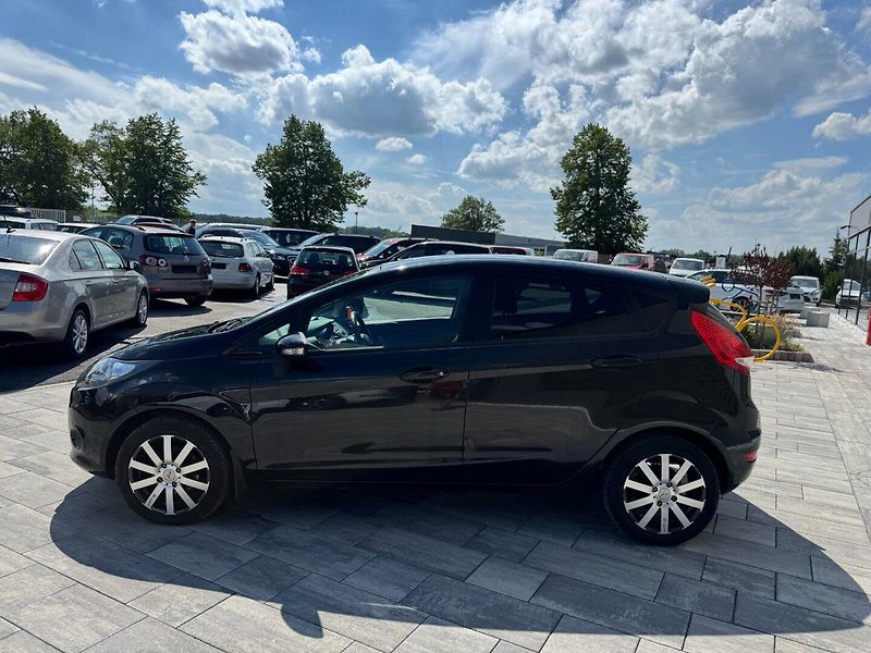 Ford Fiesta (2011) 1.25i 44kW - fotka 8 z 31