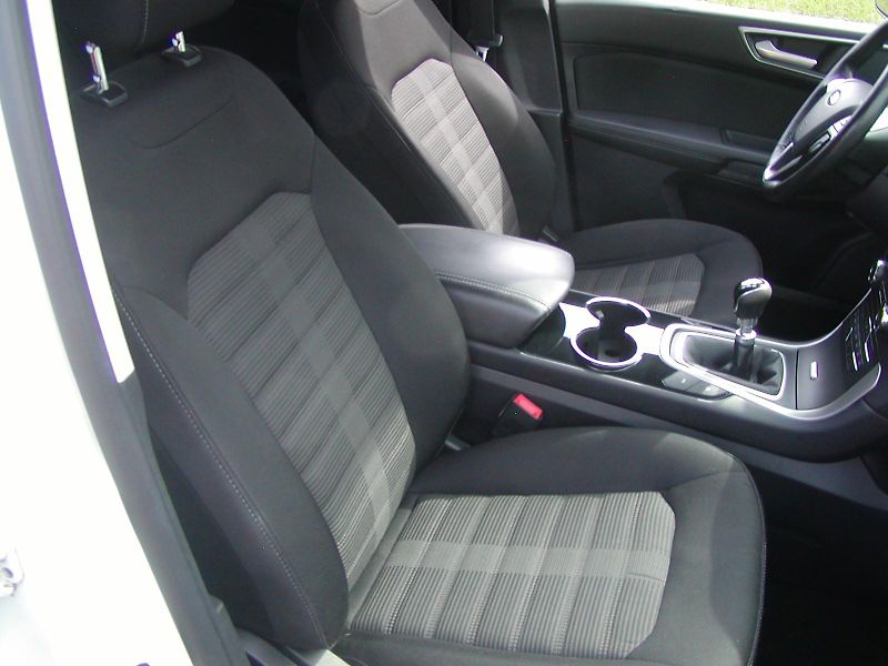 Ford Galaxy 2.0TDCi,7-MÍST, BUSINESS,NAVI  - fotka 34 z 51