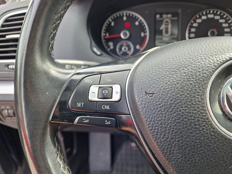 Volkswagen Sharan 2,0TDI 7MÍST KAMERA TAŽNÉ  - fotka 18 z 22