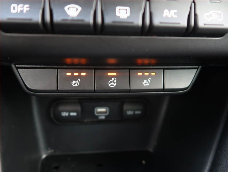 Kia Sportage (2022) Black Edition 1.6 GDI - fotka 20 z 24