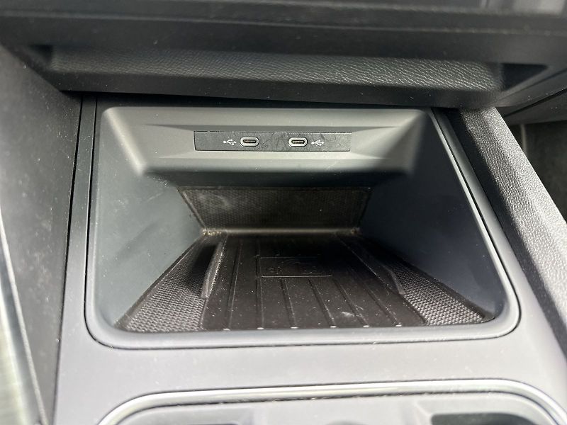 Cupra Leon (2021) SP 2.0 TSI 4Drive DSG VZ - fotka 21 z 30