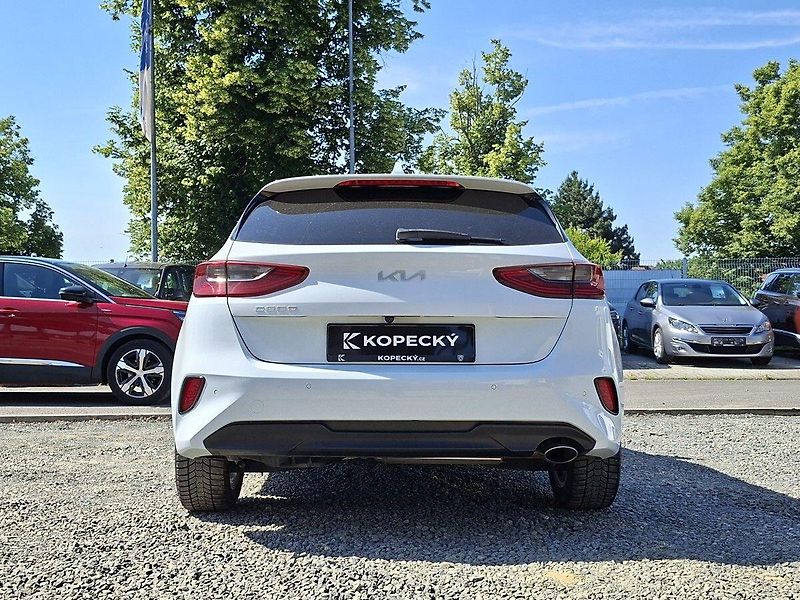Kia Ceed 1,6 CRDI 136K M6 1.MAJ! - fotka 10 z 23
