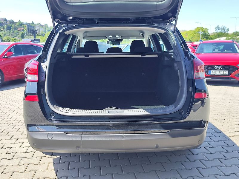 Hyundai i30 1.0 T-GDi/74kW Smart Climate - fotka 9 z 31