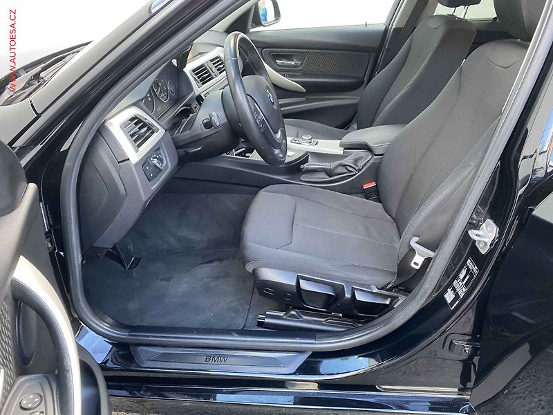 BMW Řada 3 (2016) 2.0D 320d, AT, LED, navi, - fotka 9 z 18