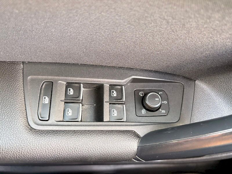 Volkswagen Tiguan (2016) TDI 110 kW 4x4 DSG Highline - - fotka 23 z 28