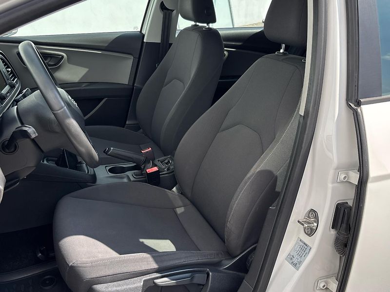 Seat Leon Reference - fotka 7 z 24